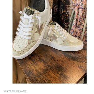 Vintage Havana Cream and Gold Star Sneakers